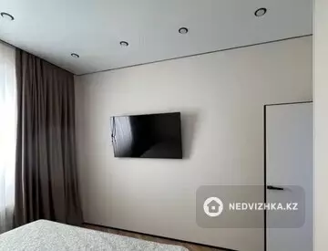 2-комнатная квартира, этаж 3 из 5, 74 м², миниатюра 6