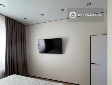 2-комнатная квартира, этаж 3 из 5, 74 м²