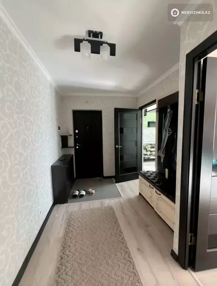 3-комнатная квартира, этаж 2 из 6, 80 м², фотография 5