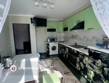 3-комнатная квартира, этаж 2 из 6, 80 м², миниатюра 3