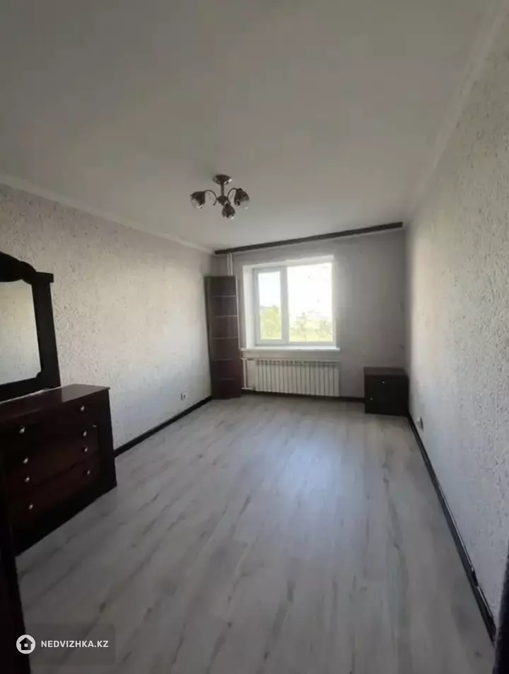 3-комнатная квартира, этаж 2 из 6, 80 м²