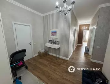 3-бөлмелі пәтер, қабат 8 барлық қабат саны 9, 100 м², 4-нобай