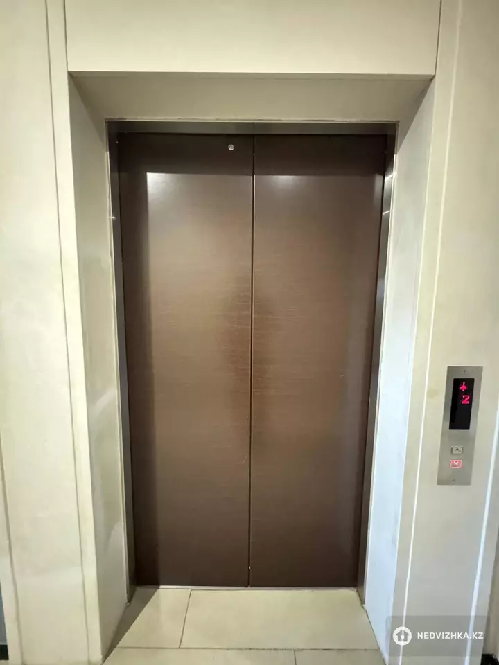 3-комнатная квартира, этаж 8 из 9, 100 м², 2-фотосурет
