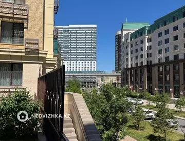 3-бөлмелі пәтер, қабат 8 барлық қабат саны 9, 100 м², 1-нобай