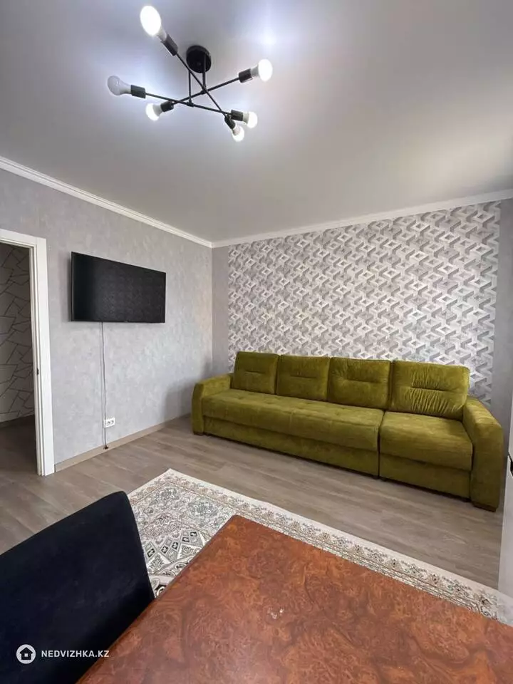 3-комнатная квартира, этаж 3 из 6, 73 м², фотография 4