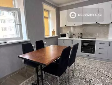 3-комнатная квартира, этаж 3 из 6, 73 м², миниатюра 1