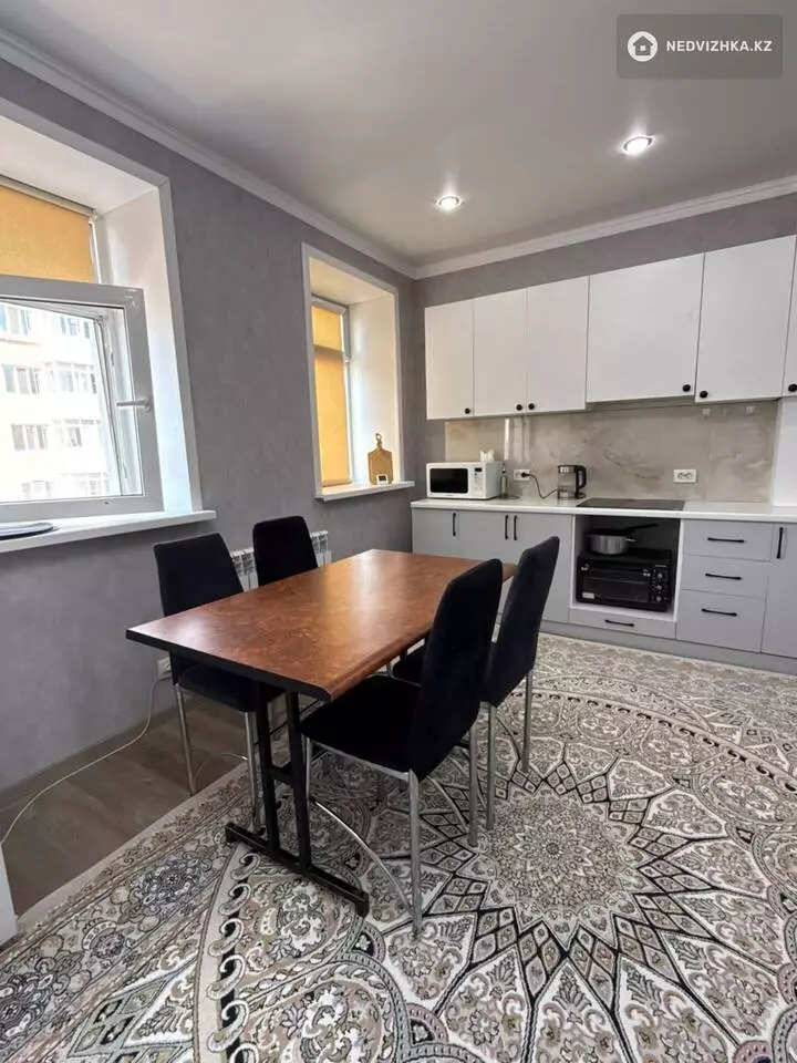 3-комнатная квартира, этаж 3 из 6, 73 м²