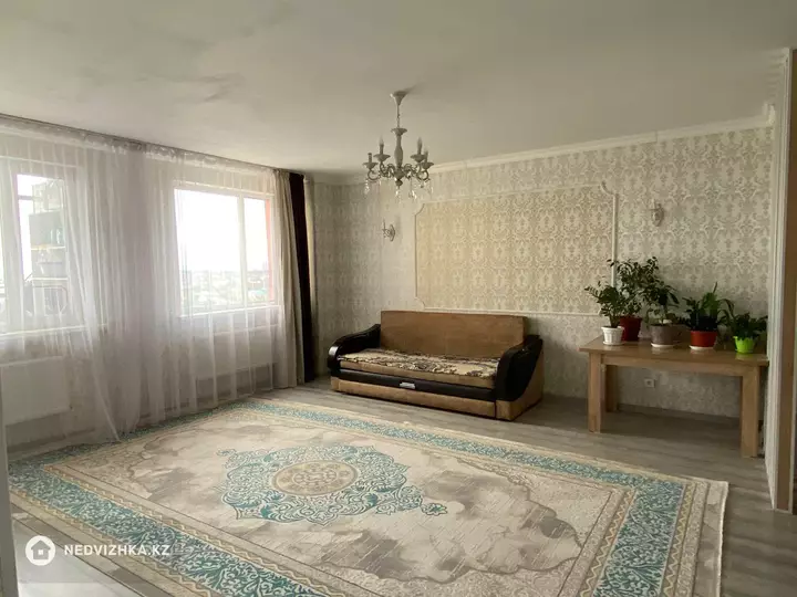 2-комнатная квартира, этаж 8 из 13, 70 м²