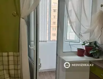 2-комнатная квартира, этаж 4 из 9, 64 м², миниатюра 8