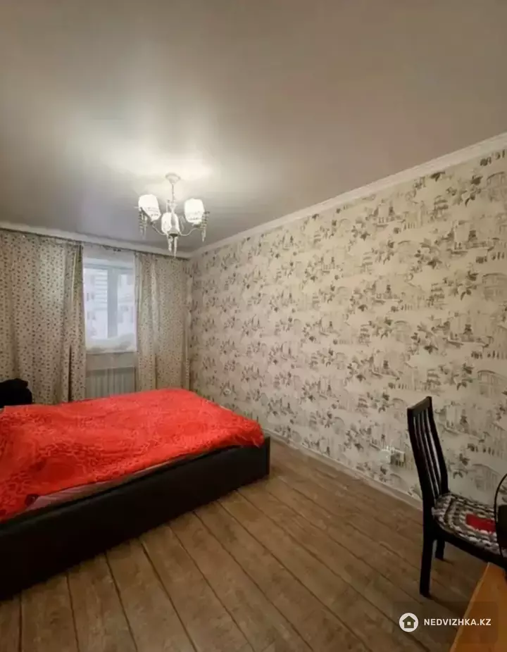 2-комнатная квартира, этаж 4 из 9, 64 м², фотография 4
