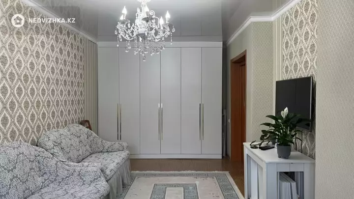 1-комнатная квартира, этаж 4 из 5, 45 м², фотография 3