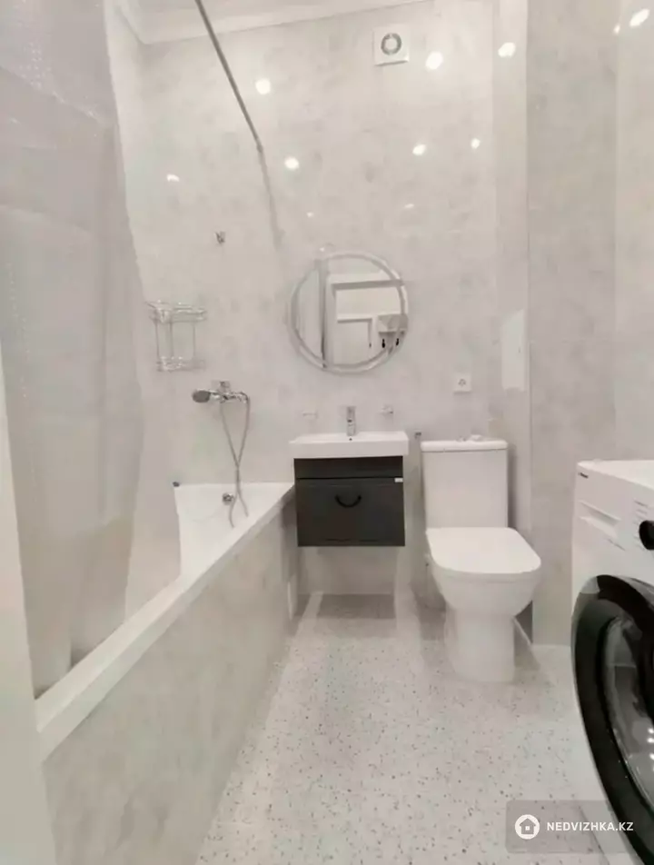 1-комнатная квартира, этаж 5 из 12, 38 м², фотография 5