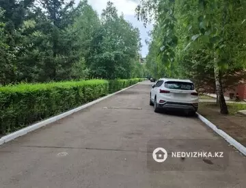 3-комнатная квартира, этаж 2 из 4, 130 м², миниатюра 5