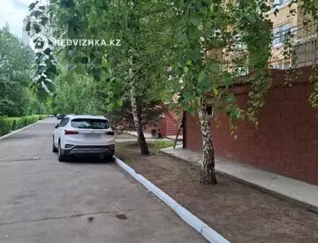 3-комнатная квартира, этаж 2 из 4, 130 м², миниатюра 4