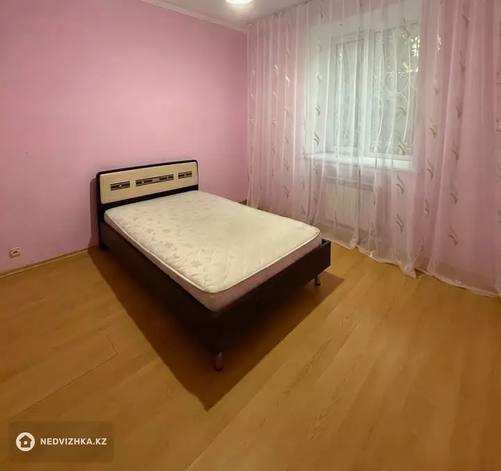 2-комнатная квартира, этаж 2 из 3, 45 м², На длительный срок, фотография 3