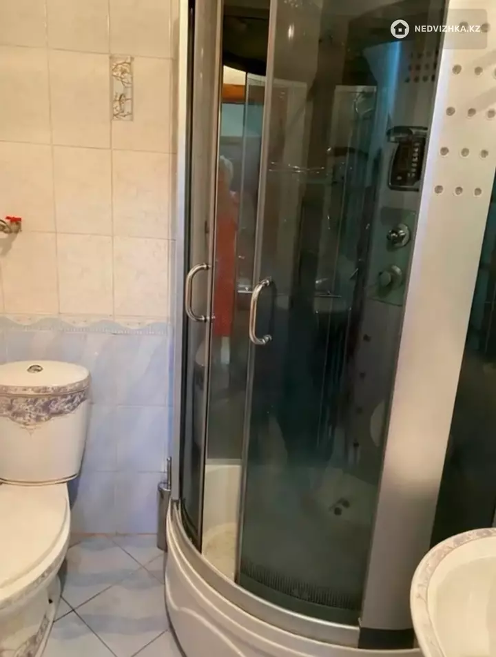 2-комнатная квартира, этаж 2 из 3, 45 м², На длительный срок, фотография 4