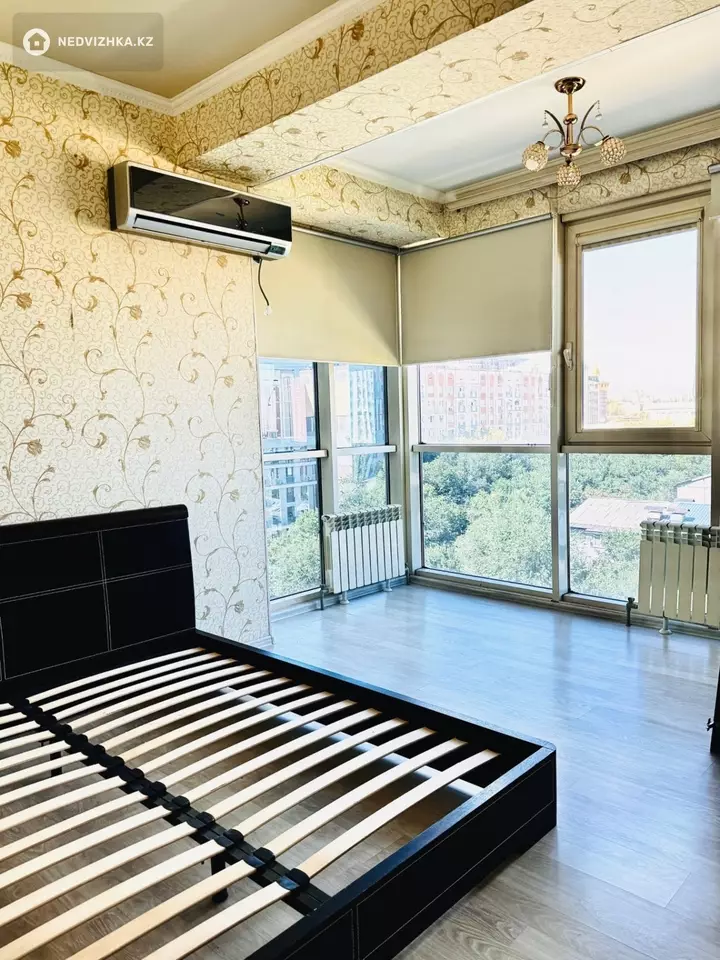 3-комнатная квартира, этаж 7 из 12, 83 м², фотография 2