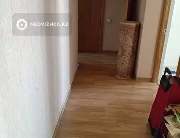 2-комнатная квартира, этаж 11 из 18, 81 м²