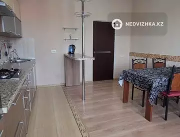 4-комнатная квартира, этаж 4 из 7, 136 м²