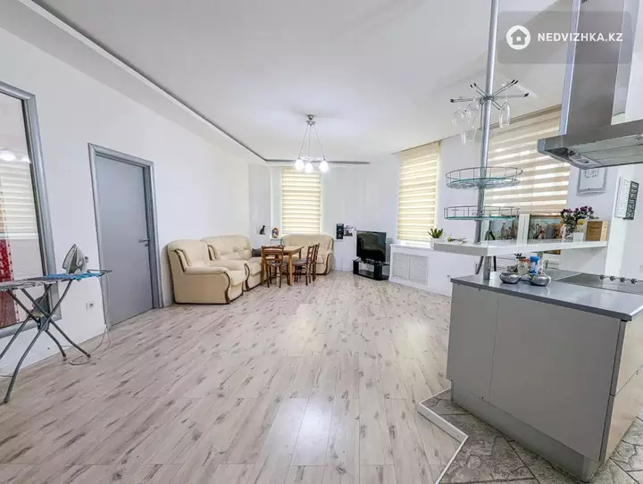 3-комнатная квартира, этаж 3 из 9, 92 м², фотография 3