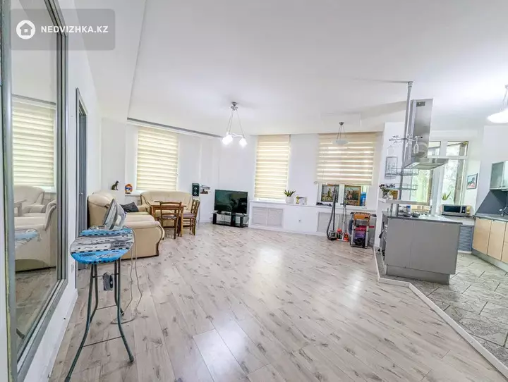 3-комнатная квартира, этаж 3 из 9, 92 м²