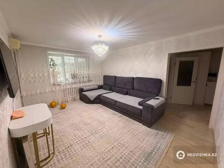 3-комнатная квартира, этаж 2 из 5, 66 м², фотография 4