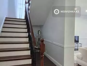 5-комнатный дом, 7.5 соток, 180 м², На длительный срок