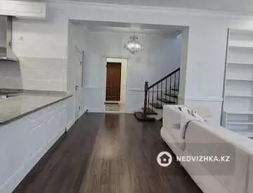 5-комнатный дом, 7.5 соток, 180 м², На длительный срок