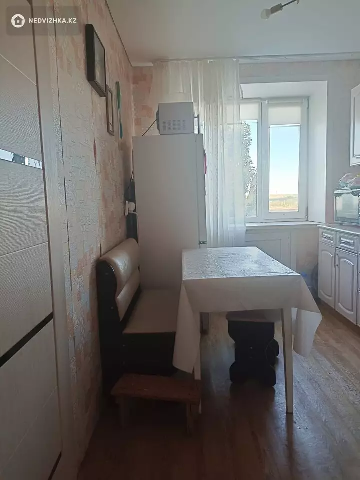 3-комнатная квартира, этаж 5 из 5, 59 м², фотография 4