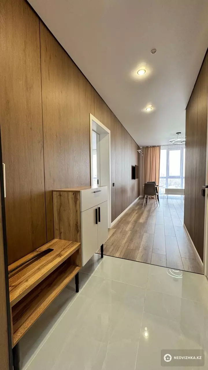 1-комнатная квартира, этаж 9 из 13, 43 м², фотография 2