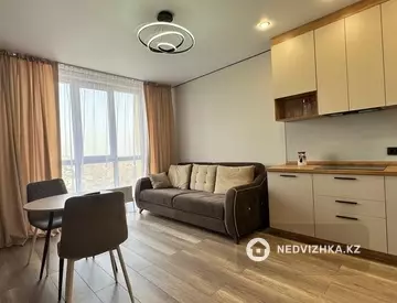 1-комнатная квартира, этаж 9 из 13, 43 м², миниатюра 3