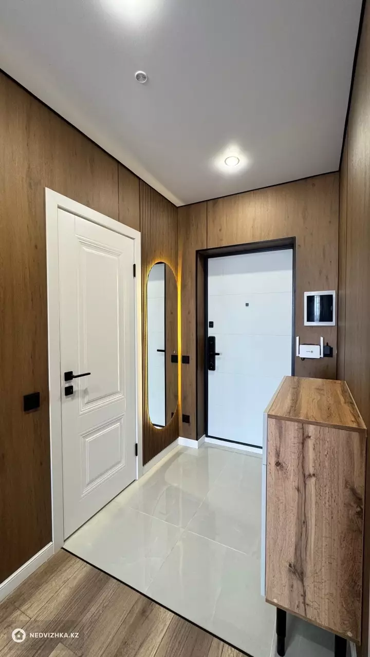 1-комнатная квартира, этаж 9 из 13, 43 м², фотография 4
