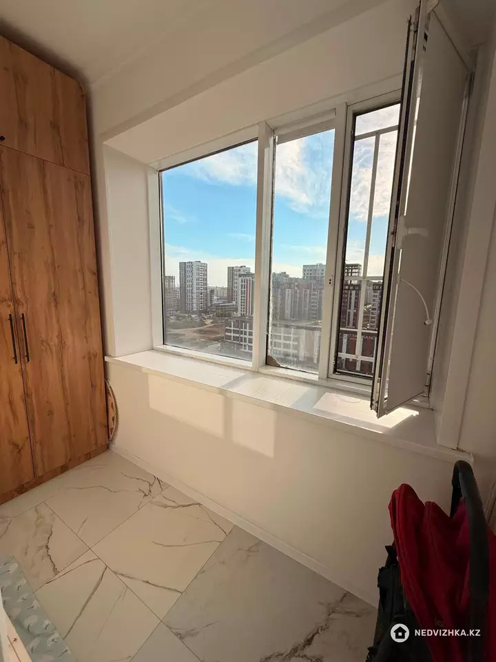 1-комнатная квартира, этаж 10 из 18, 40 м²