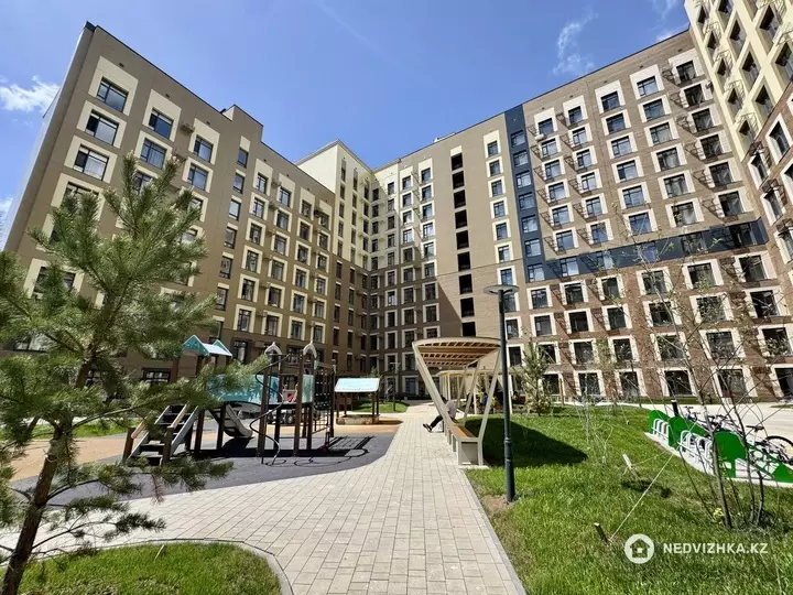 4-комнатная квартира, этаж 12 из 12, 130 м²