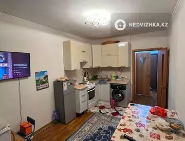 1-комнатная квартира, этаж 2 из 5, 38 м², миниатюра 2