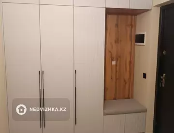 2-комнатная квартира, этаж 3 из 16, 57 м², миниатюра 12