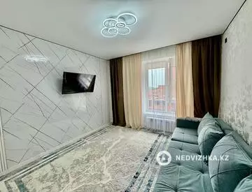 2-комнатная квартира, этаж 4 из 12, 40 м²