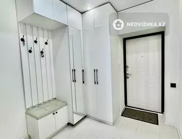 2-комнатная квартира, этаж 4 из 12, 40 м², миниатюра 10