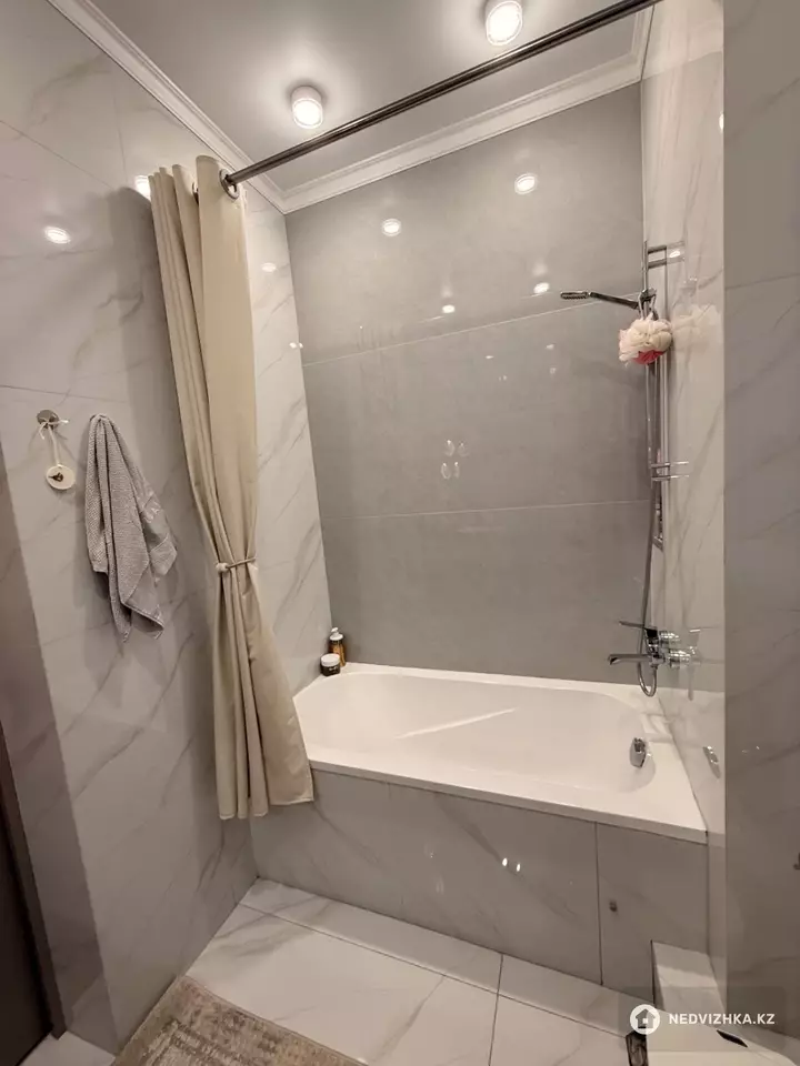 3-комнатная квартира, этаж 16 из 16, 58 м², фотография 4