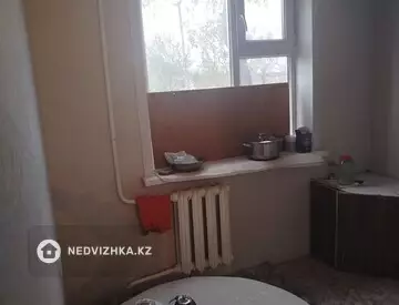 4-комнатная квартира, этаж 1 из 5, 61 м²