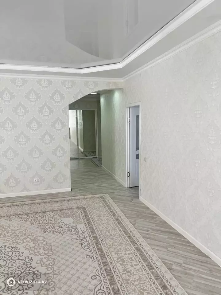 3-комнатная квартира, этаж 5 из 7, 130 м², фотография 5