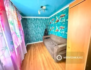 4-комнатная квартира, этаж 4 из 5, 63 м², На длительный срок, миниатюра 6
