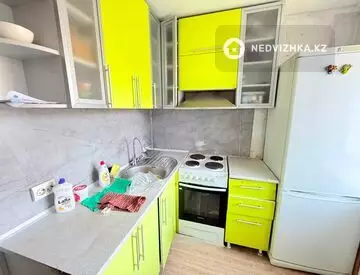 4-комнатная квартира, этаж 4 из 5, 63 м², На длительный срок, миниатюра 7