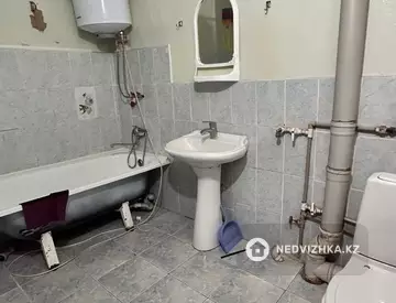 2-комнатная квартира, этаж 3 из 5, 52 м², миниатюра 5