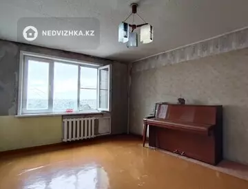 4-комнатная квартира, этаж 10 из 10, 75 м²