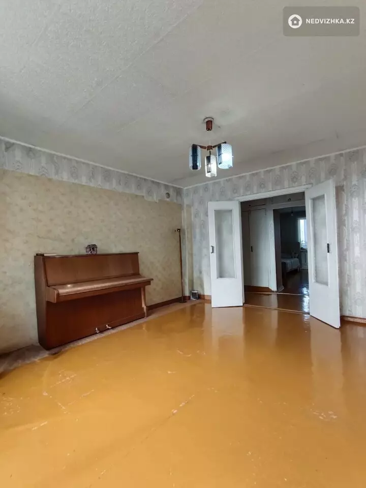 4-комнатная квартира, этаж 10 из 10, 75 м², фотография 2