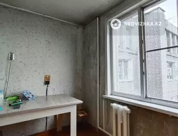 4-комнатная квартира, этаж 10 из 10, 75 м²