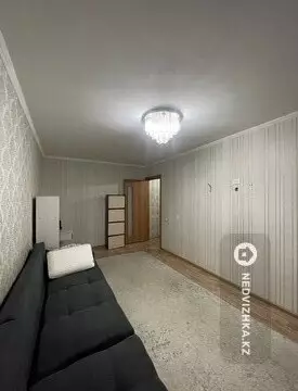 2-комнатная квартира, этаж 4 из 5, 45 м², миниатюра 1