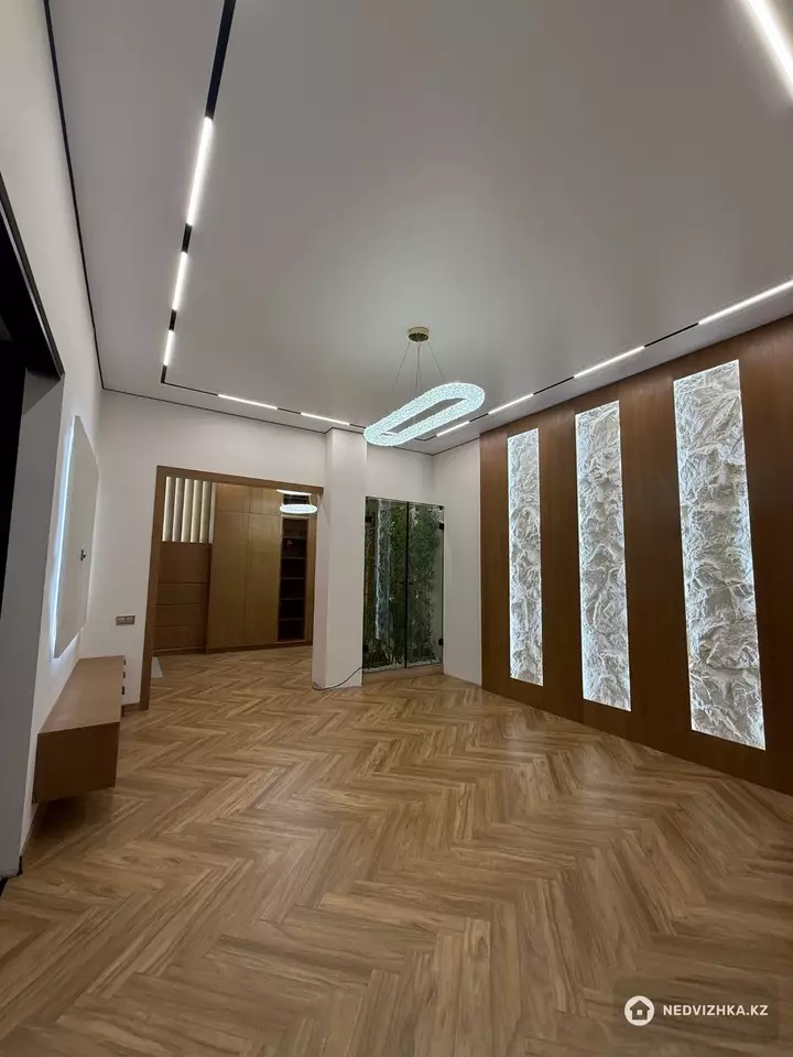 3-комнатная квартира, этаж 9 из 9, 100 м², фотография 3