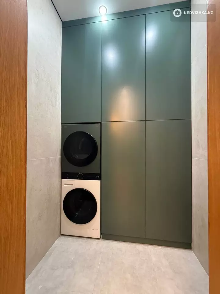 3-комнатная квартира, этаж 9 из 9, 100 м², фотография 4